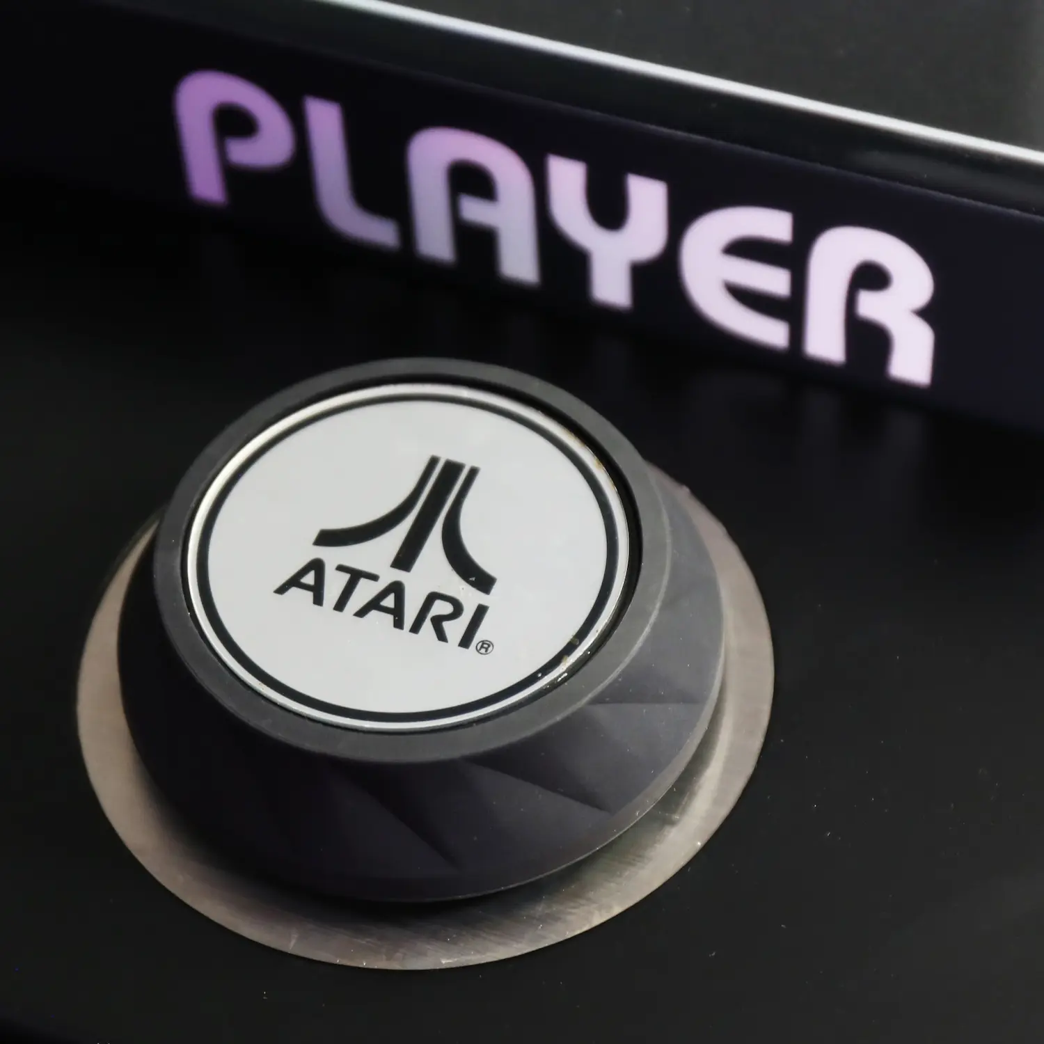 PONG Mechanical Coffee Table - Image 3